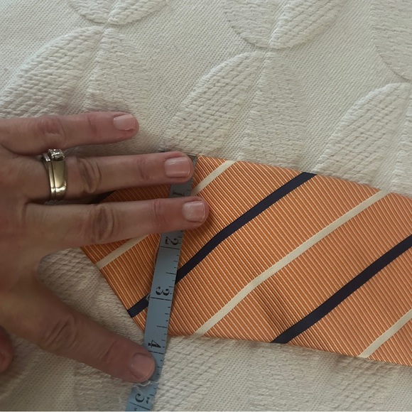 Roundtree & Yorke Orange and blue Striped Tie 3.5 inches wide Collegiate - Picture 3 of 3